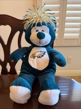 Vintage Good Stuff Philadelphia Eagles Plush Bear Spiky Hair Style Chest Logo